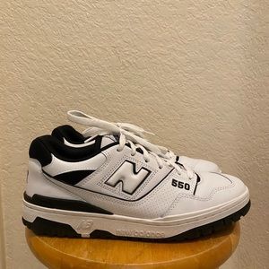 New Balance 550 - White / Black